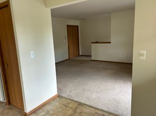 34829 Pratt Rd, Memphis, MI 48041