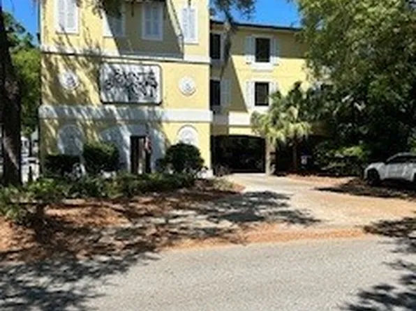 609 Beachview Dr #303, Saint Simons Island, GA 31522