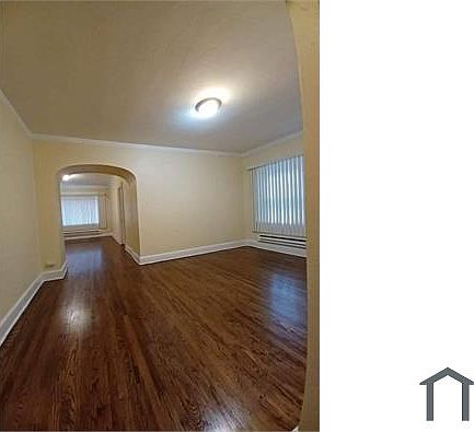 2nd image of 1520 Broadway #301