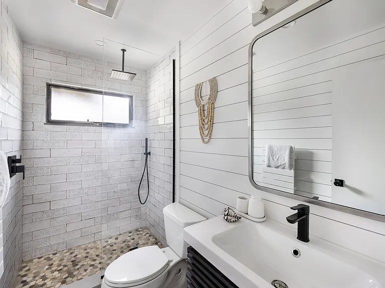 7 Glenmore Ave — Photo 17