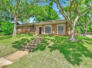 2901 Mimosa Dr, Sherman, TX 75092