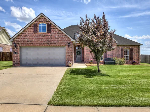 2510 Waterford Ct, Bartlesville, OK 74006