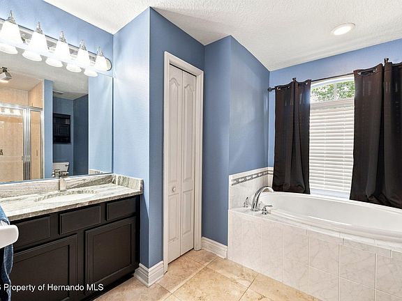 3rd image of 16702 Lemans Dr