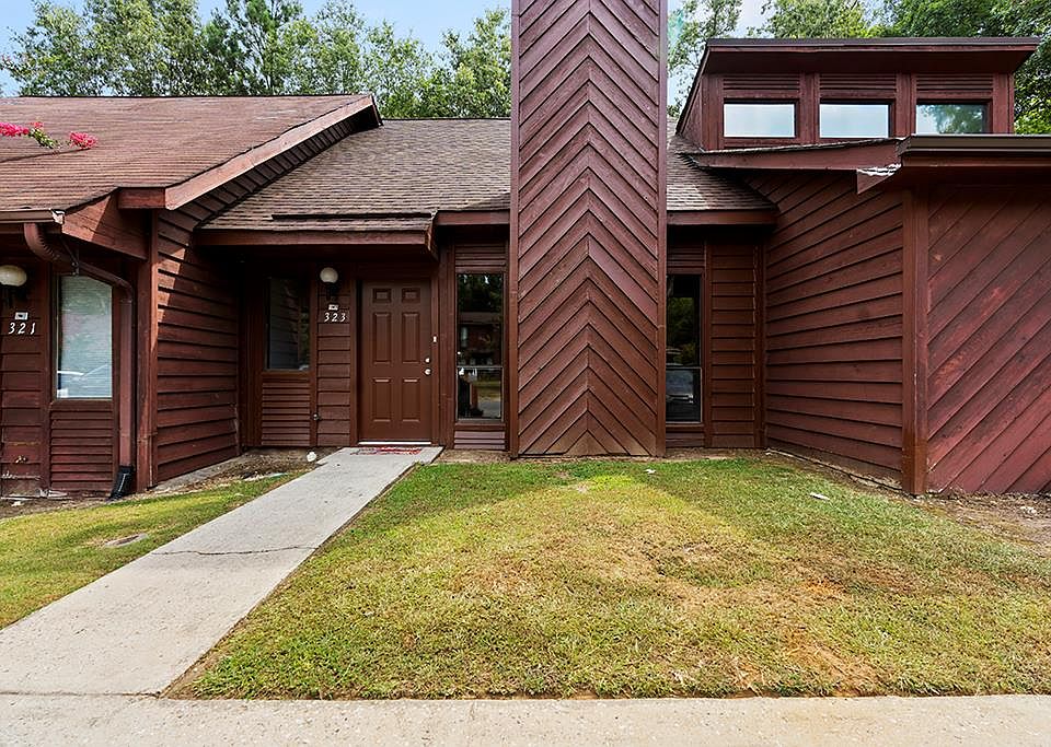 1st image of 323 Rock Knoll Dr