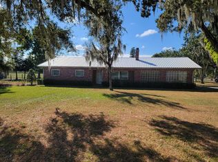 1803 W Keysville Rd, Plant City, FL 33567