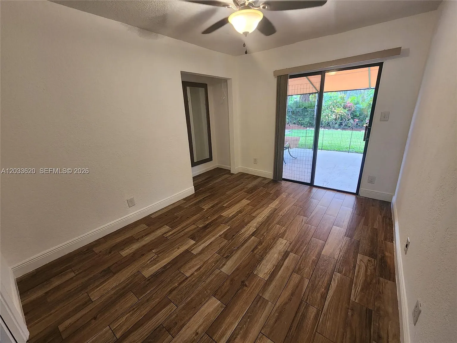 3 bed, 1189 sqft, $3,700 — Photo 4