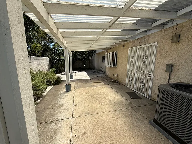 4246 La Rica Ave #A — Photo 5