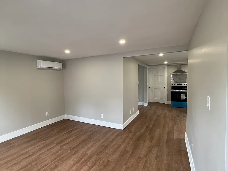 23 Benson St #1 — Photo 7