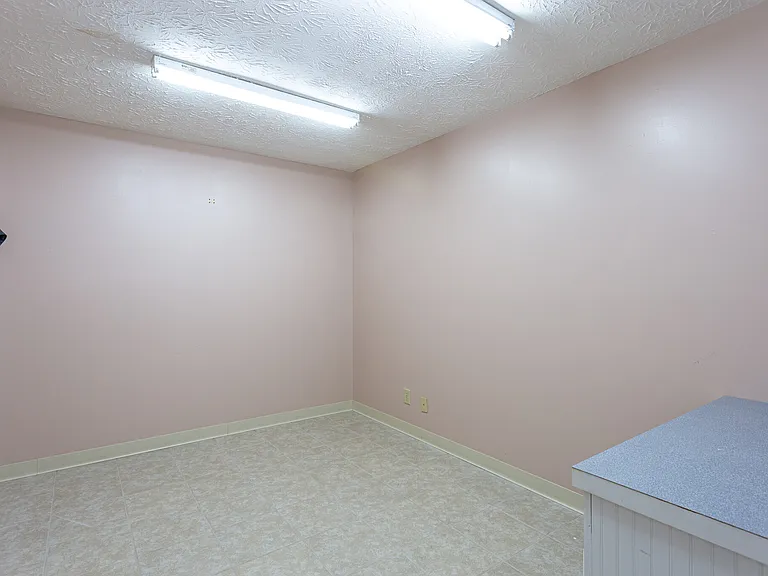620 Quintard Ave #1 — Photo 17
