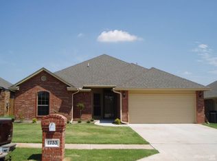1733 SW 31st Ter, Moore, OK 73160