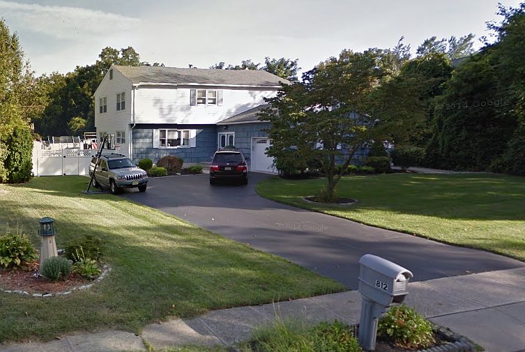 1st image of 812 W Briar Ave