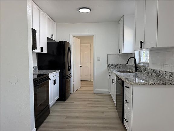 4th image of 1705 E BIRD STREET