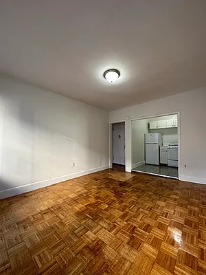 Rented by Peter R. Hungerford, LREB | media 15