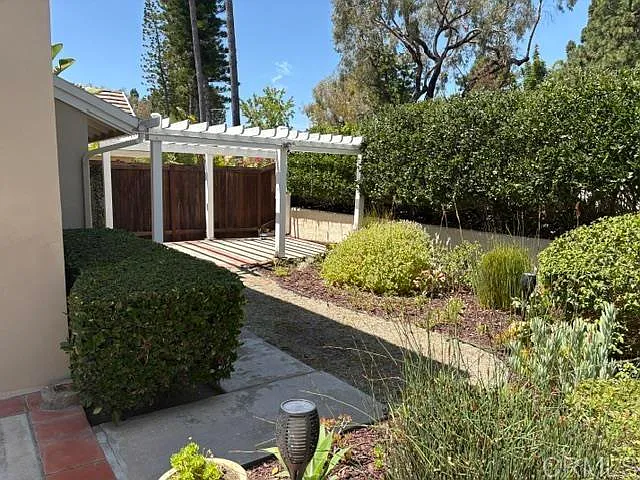 3 bed, 1803 sqft, $5,000 — Photo 3