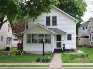 113 N Booth St, Dubuque, IA 52001