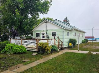 424 1st Avenue E, Melville, SK S0A 2P0