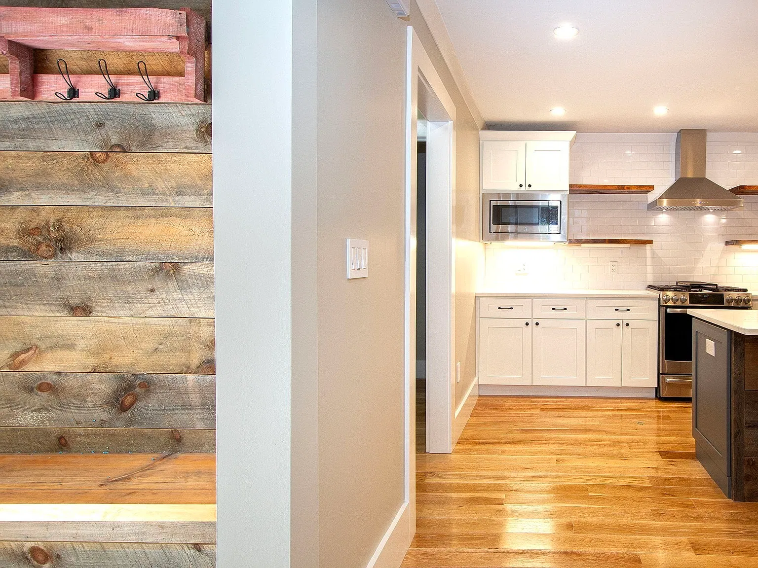 2 bed, 2.5 bath, 1573 sqft, $4,500 — Photo 4