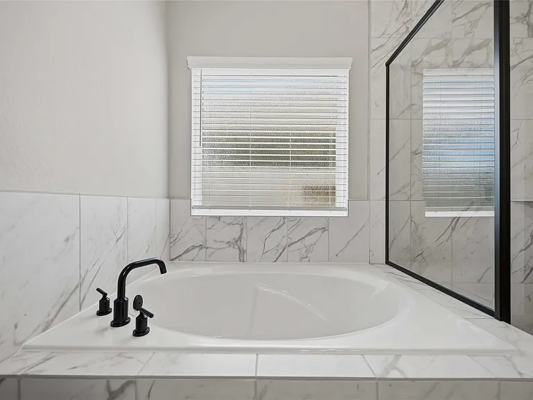 2808 Bisbee Rd — Photo 37