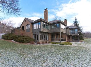 680 Cascade Hills Holw SE, Grand Rapids, MI 49546