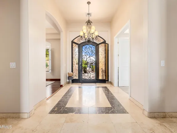 8010 W BELMONT Avenue, Glendale, AZ 85303