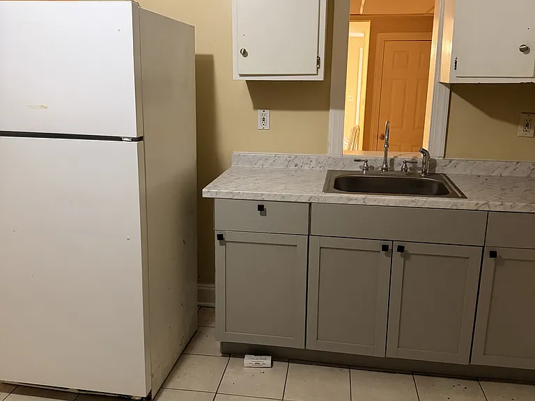 118 Cedar St #1 — Photo 2