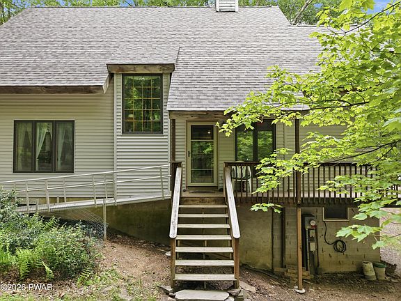 3rd image of 120 Coutts Point Dr