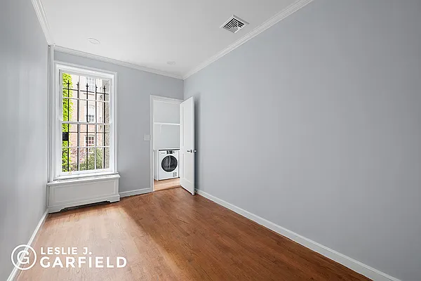 Rented by Leslie J. Garfield | media 28