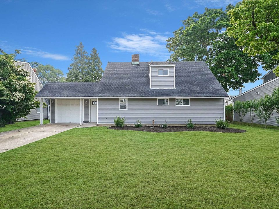 21 Silversmith Lane, Levittown, NY 11756 Zillow