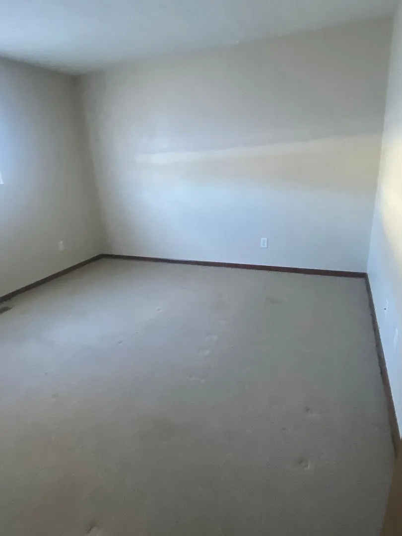 1319 Walnut Ave — Photo 3