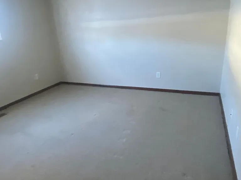 1319 Walnut Ave — Photo 3
