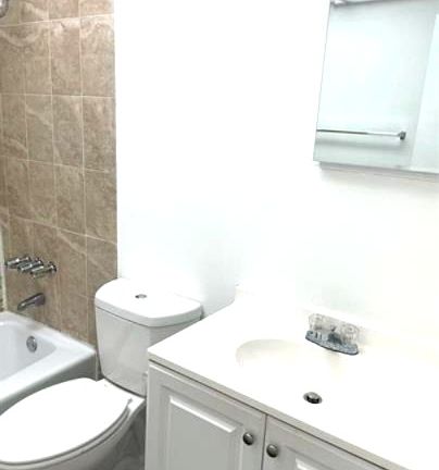 5th image of 465 E 28th St #1B-1Ba-600Sqft