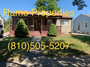 1802 Shamrock Ln, Flint, MI 48504