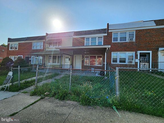 3rd image of 2807 Eastshire Dr