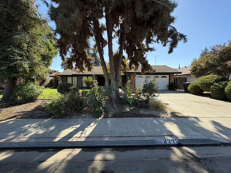 4333 W Nicholas Ave