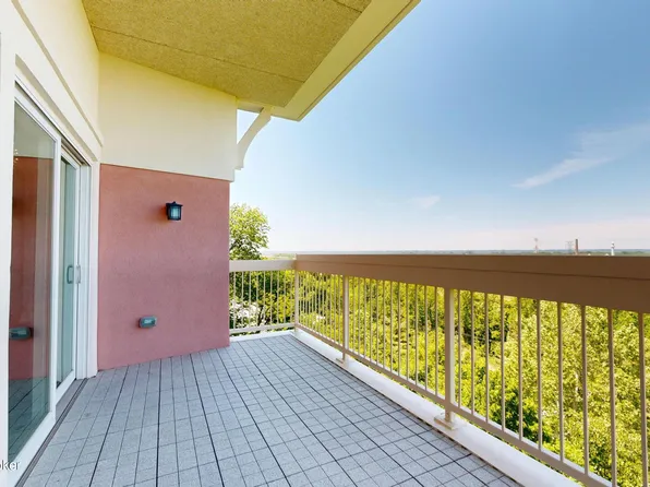1409 Mockingbird Terrace Dr Unit 403, Louisville, KY 40207