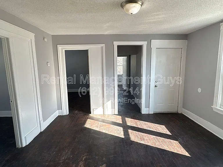 2931 Bryant Ave N #2 — Photo 49