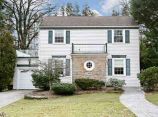 568 Rock Rd, Glen Rock, NJ 07452