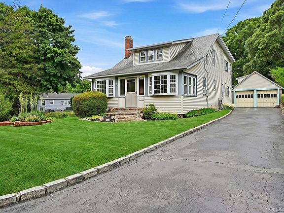 2nd image of 18 2nd Avenue