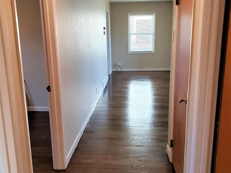 5107 Sheila Dr — Photo 18