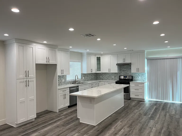 7448 Kraft Ave — Photo 3