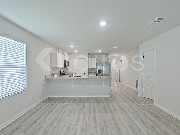 5th image of 14207 War Admiral Ave