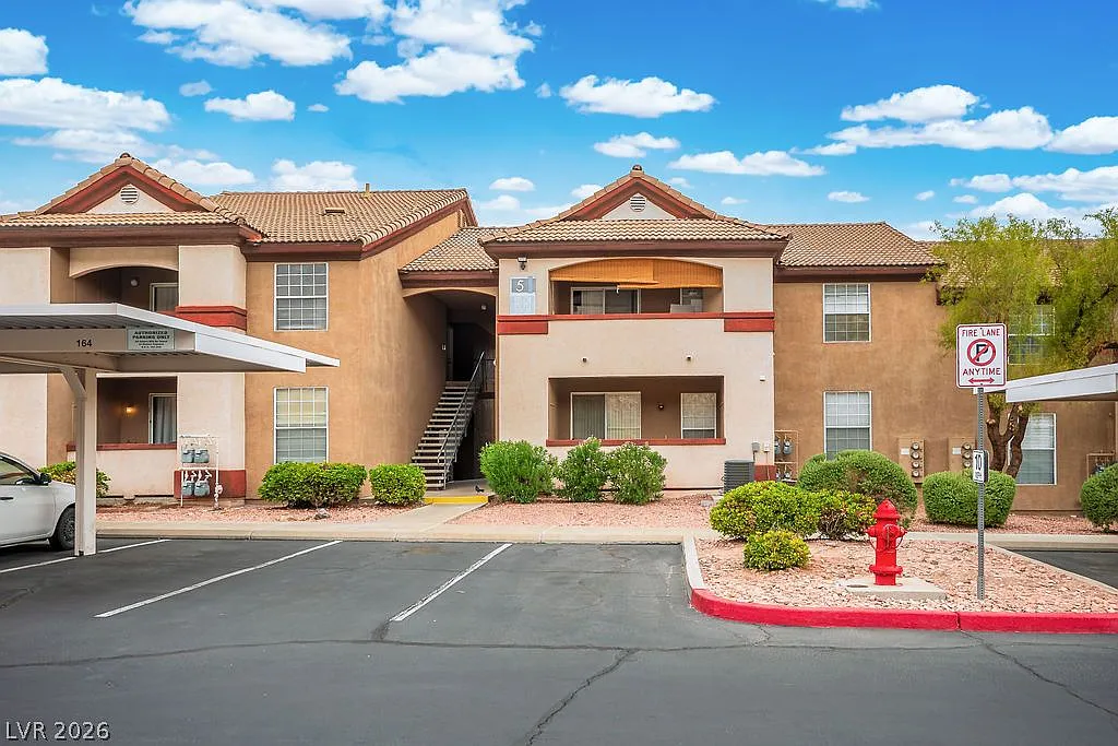 1 bed, 1.0 bath, 701 sqft, $1,250 — Photo 1