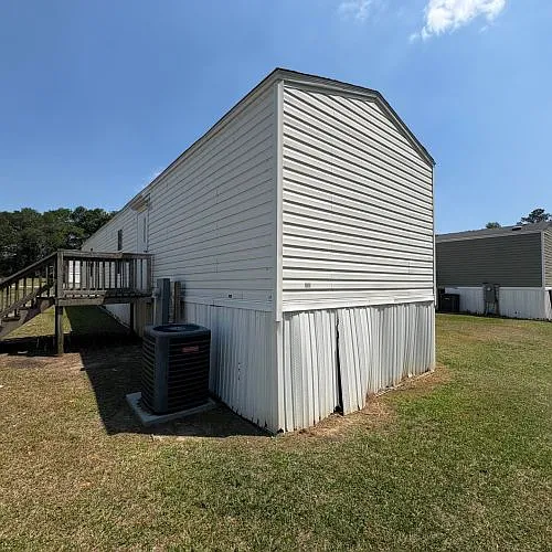 3 bed, 2.0 bath, $1,249 — Photo 3