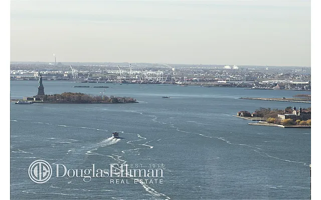 Sold by Douglas Elliman | media 29