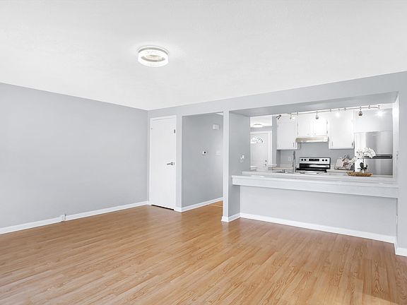 2nd image of 10054 Dedham Dr