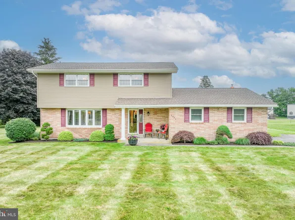 6299 Hoffman Ln, Coopersburg, PA 18036