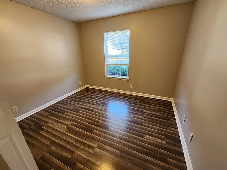 4028 Challis Dr — Photo 15