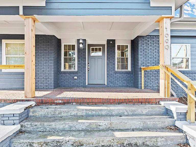 1690 Donald Lee Hollowell Pkwy NW — Photo 6
