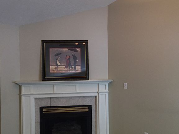 4th image of 903 King Charles Way