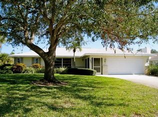 1031 E Gondola Dr, Venice, FL 34293
